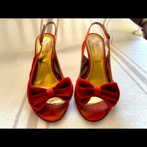 BCBGMAXAZRIA sling back velvety bow pumps size 7.5